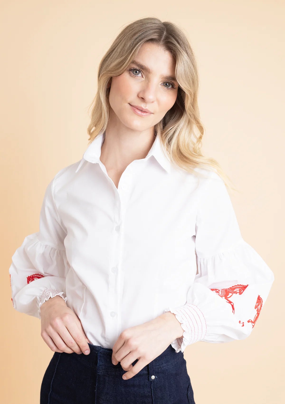 Annie Shirt Embroidered | White | Red Horse